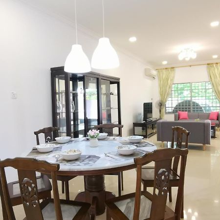 Nansang One Homestay 8Pax 4Rooms Sibu Eksteriør billede