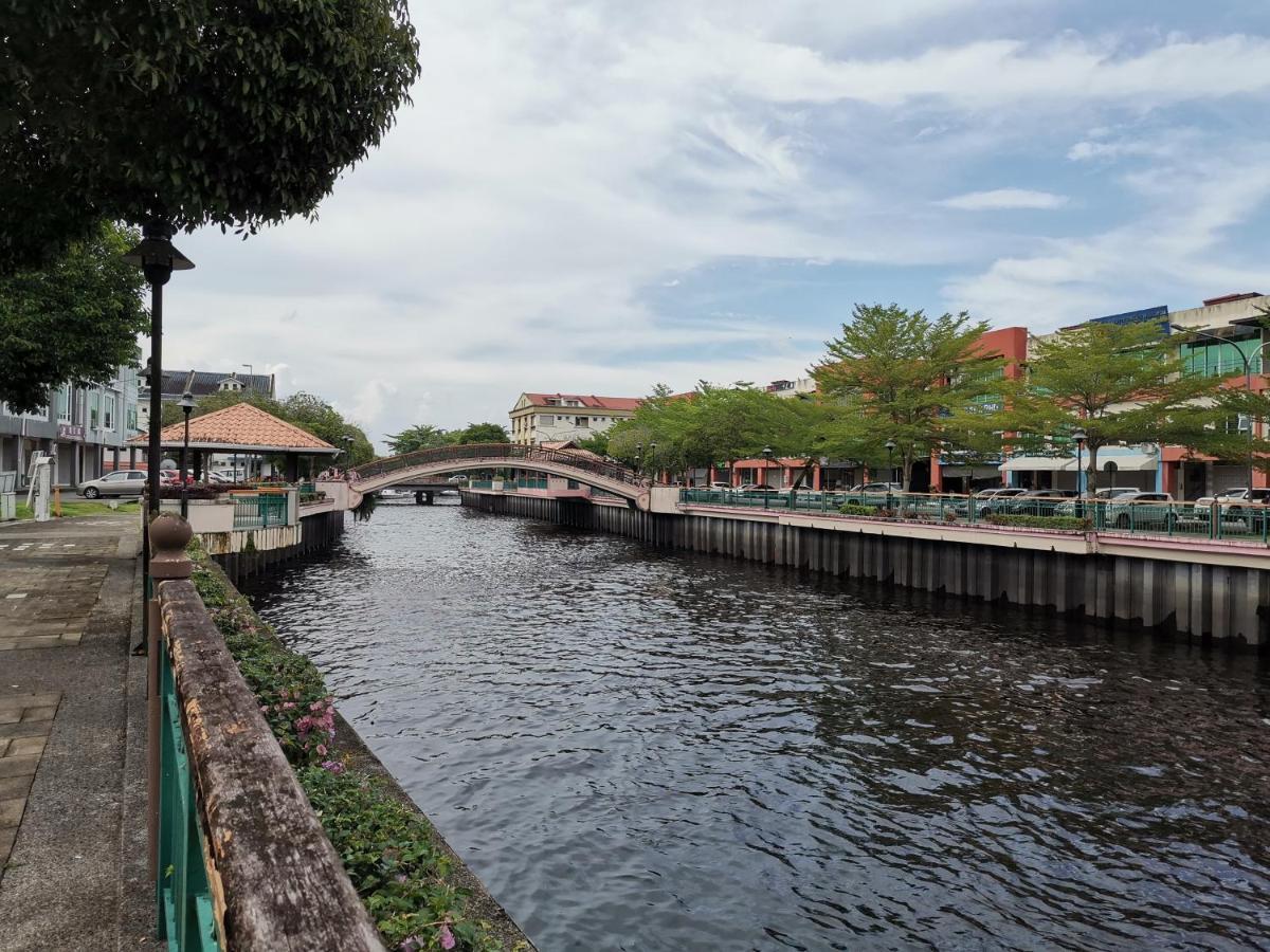 Nansang One Homestay 8Pax 4Rooms Sibu Eksteriør billede