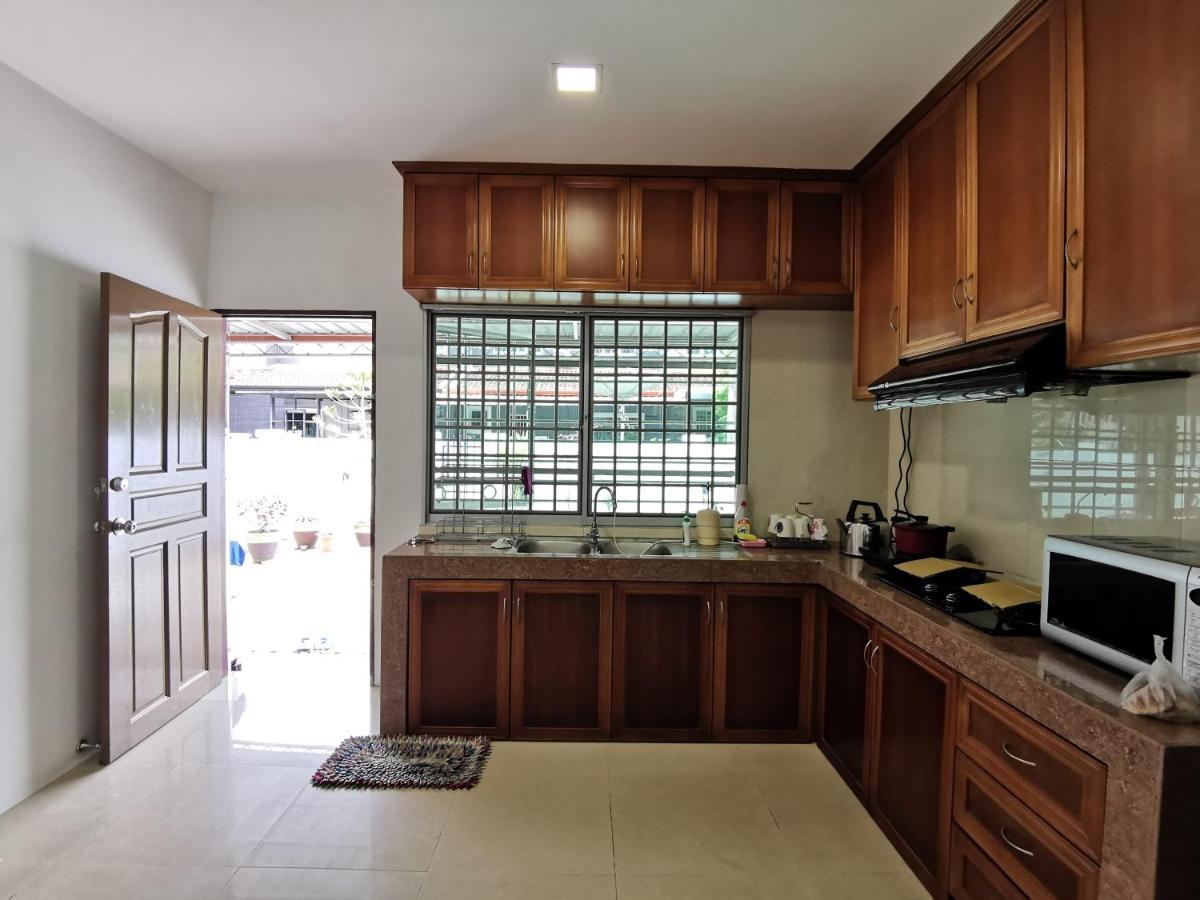 Nansang One Homestay 8Pax 4Rooms Sibu Eksteriør billede